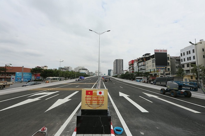 Toàn cảnh Vành đai 3 trên cao đoạn Mai Dịch - Nam Thăng Long trước ngày thông xe - Ảnh 13.