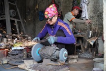 Làng nghề càng ồn ào, dân thêm tiền tiêu Tết