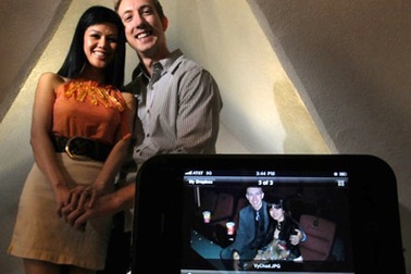 Cô gái Việt nhận màn cầu hôn “chấn động” nước Mỹ