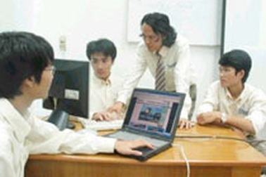 Những cộng đồng 8X