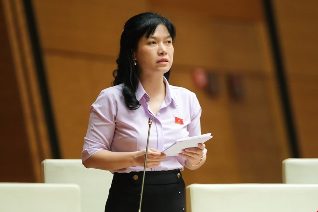 EVN giải thích việc gửi ngân hàng cả vạn tỷ đồng vẫn xin tăng giá điện - 2 EVN giải thích việc gửi ngân hàng cả vạn tỷ đồng vẫn xin tăng giá điện - 2