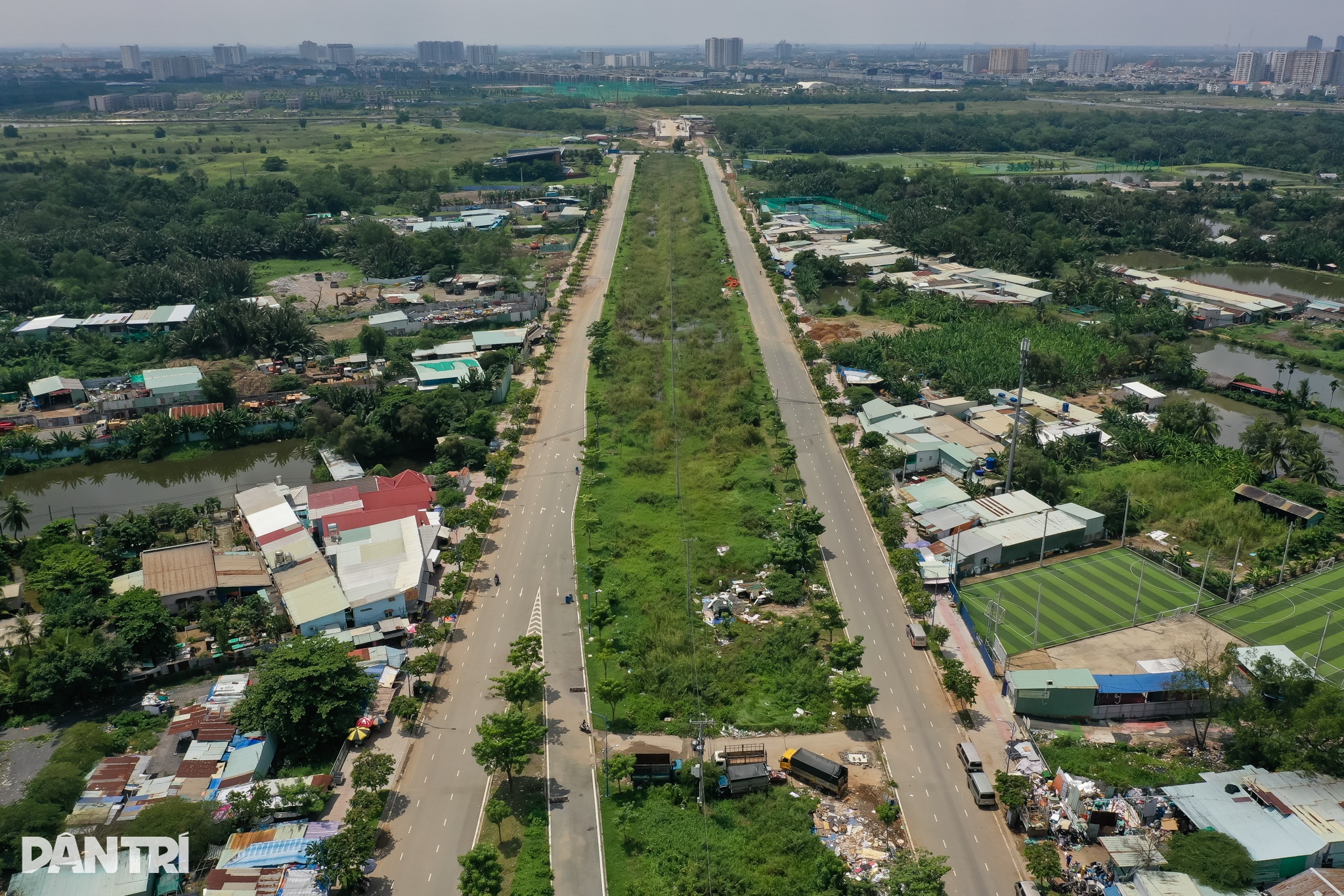Tuyến đường kết nối khu Đông TPHCM thành hình sau 8 tháng thi công - 3
