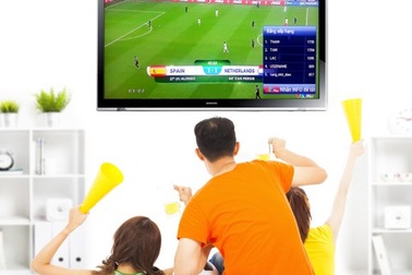 Đối phó với các bệnh mắt dễ gặp phải vì thức đêm xem bóng đá