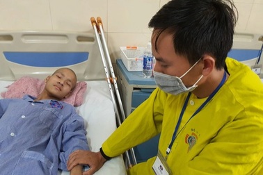 Chàng trai bị ung thư cướp đi một chân đã không thể chiến thắng bệnh tật