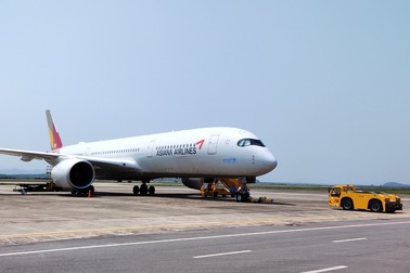 Sân bay Vân Đồn đón gần 300 chuyên gia Hàn Quốc