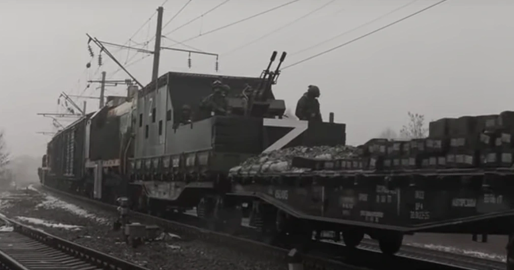 Nga triển khai đoàn tàu pháo đài di động tham chiến tại Ukraine - 1 Nga triển khai đoàn tàu pháo đài di động tham chiến tại Ukraine - 1