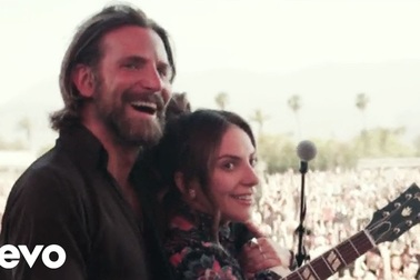 Lady Gaga trình diễn ca khúc "Always Remember Us This Way"