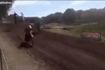 Dính tai nạn kinh hoàng, tay đua mô tô tử vong ở tuổi 23