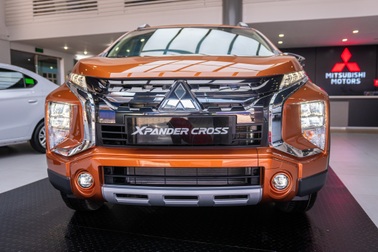 Xpander Cross có gì để đấu Toyota Rush, Hyundai Kona...?