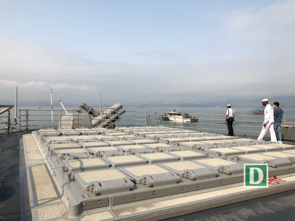 Khí tài khủng trang bị trên tuần dương hạm của Hải quân Mỹ - 5 Khí tài khủng trang bị trên tuần dương hạm của Hải quân Mỹ - 5