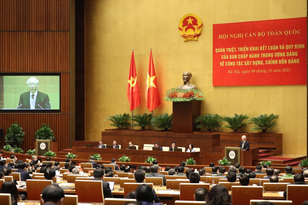 Tổng Bí thư: Cán bộ phải tự soi lại mình, không đứng ngoài mà phán - 2 Tổng Bí thư: Cán bộ phải tự soi lại mình, không đứng ngoài mà phán - 2