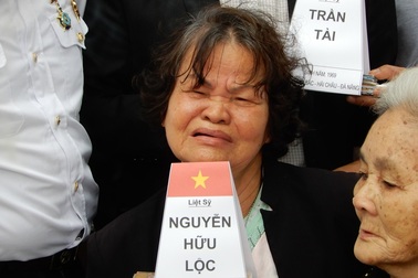 Hơn 30 năm, mẹ vẫn khắc khoải chờ con...