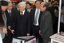 Tưng bừng Hội báo Xuân toàn quốc Ất Mùi 2015