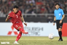 HLV Troussier và bài toán đi tìm thủ lĩnh tuyển Việt Nam ở Asian Cup