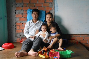 Nhiều tấm lòng bạn đọc chia sẻ với “thầy giáo trẻ bị u não”