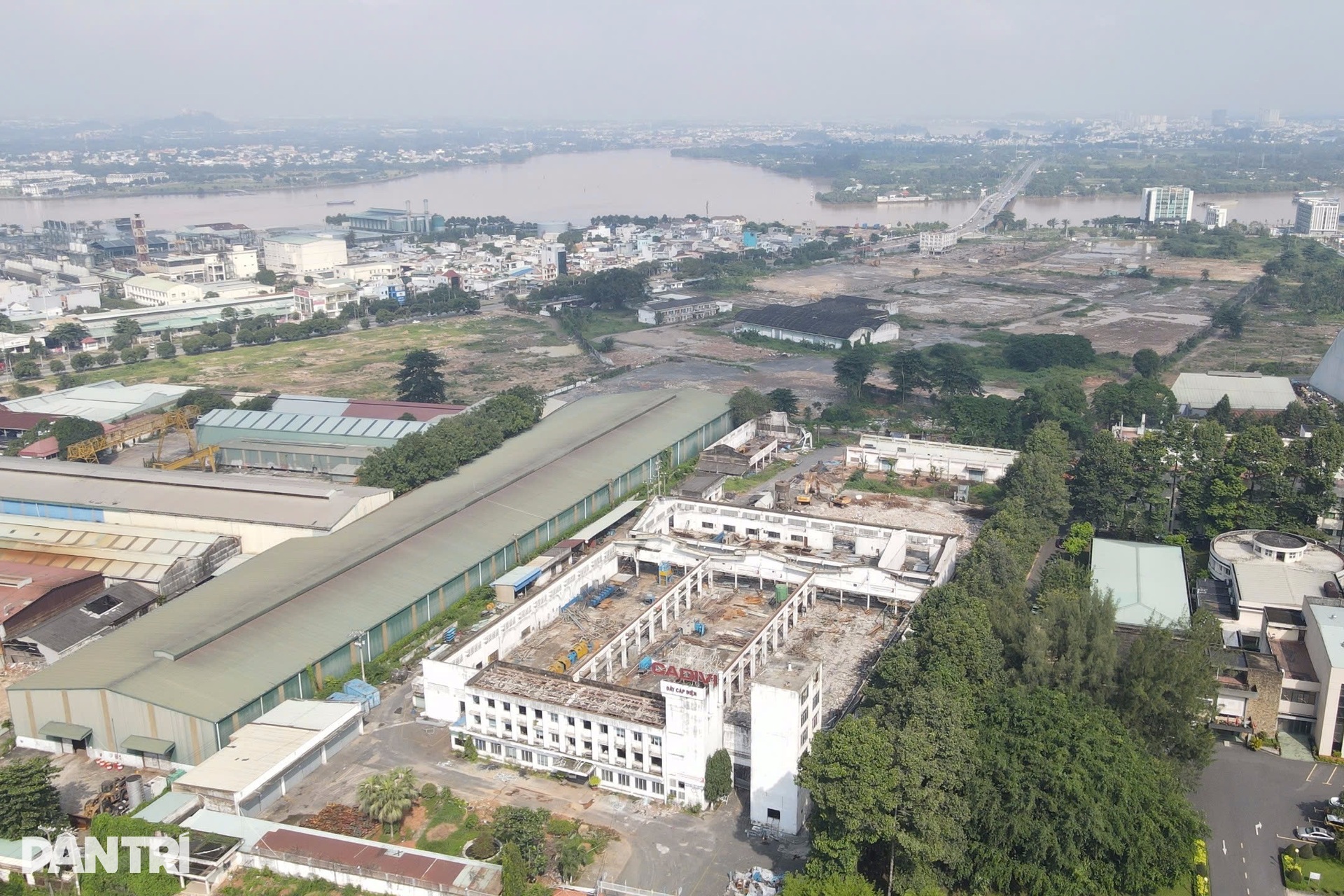 Hiện trạng khu đất vàng cạnh sông Đồng Nai và quốc lộ 1 sắp đấu giá - 13 Hiện trạng khu đất vàng cạnh sông Đồng Nai và quốc lộ 1 sắp đấu giá - 13