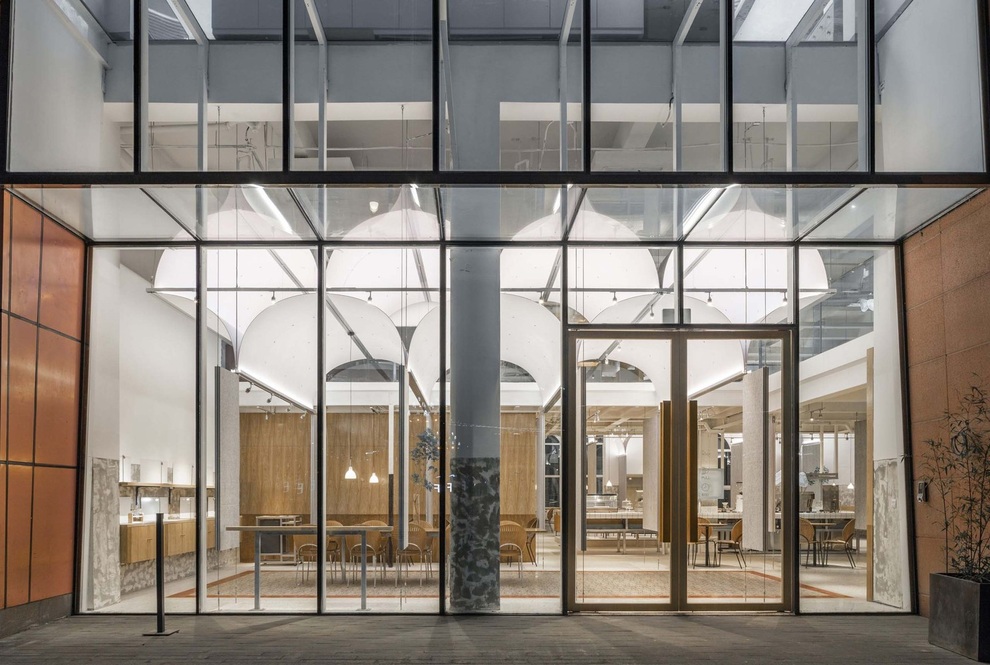 Quán cà phê phân chia không gian độc lạ, càng vào trong càng bất ngờ - 1 Quán cà phê phân chia không gian độc lạ, càng vào trong càng bất ngờ - 1