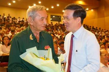 Tăng mức trợ cấp đối với cán bộ xã phường già yếu đã nghỉ việc