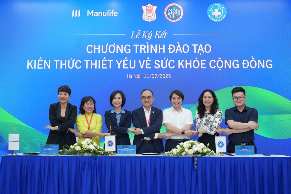 Manulife Việt Nam hợp tác nâng cao kiến thức y tế cho tư vấn viên bảo hiểm - 1 Manulife Việt Nam hợp tác nâng cao kiến thức y tế cho tư vấn viên bảo hiểm - 1