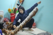 Ngôi làng "độc nhất vô nhị" ở Thủ đô làm giàu từ… lông gà