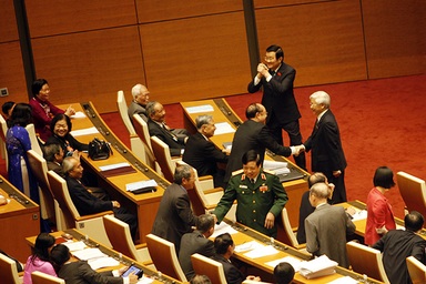 Quốc hội “tay bắt mặt mừng” ngày hội ngộ 