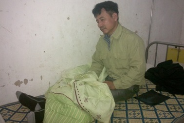 Một cán bộ bảo vệ rừng bị đánh trọng thương