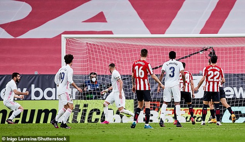 Atletico và Real Madrid thắng nghẹt thở, Barcelona tan mộng vô địch La Liga - 6 Atletico và Real Madrid thắng nghẹt thở, Barcelona tan mộng vô địch La Liga - 6