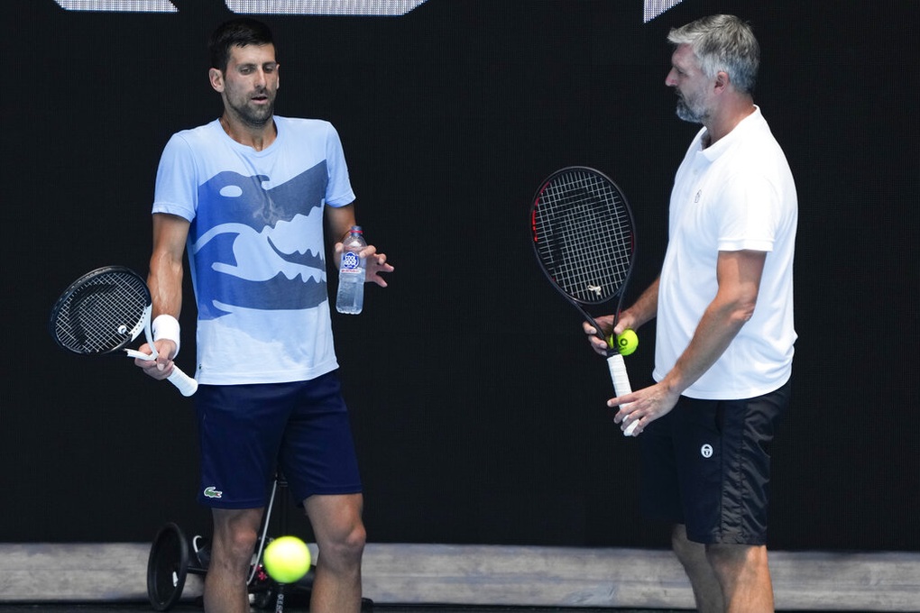 Djokovic tích cực tập luyện, quyết tâm vô địch Monte Carlo - 2 Djokovic tích cực tập luyện, quyết tâm vô địch Monte Carlo - 2