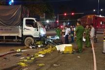 Vụ ô tô tải tông 3 người chờ đèn đỏ: Tài xế khai mất phanh xe