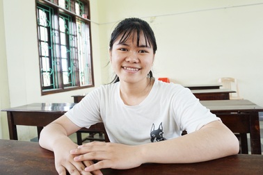 Gặp thí sinh hiếm hoi thi môn tiếng Trung tại Nghệ An