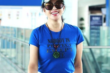 “Võ Tắc Thiên” Lưu Hiểu Khánh xinh đẹp, trẻ trung ở tuổi 63