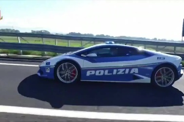 Lamborghini Huracan vận chuyển thần tốc thận đến cho bệnh nhân cần cấy ghép