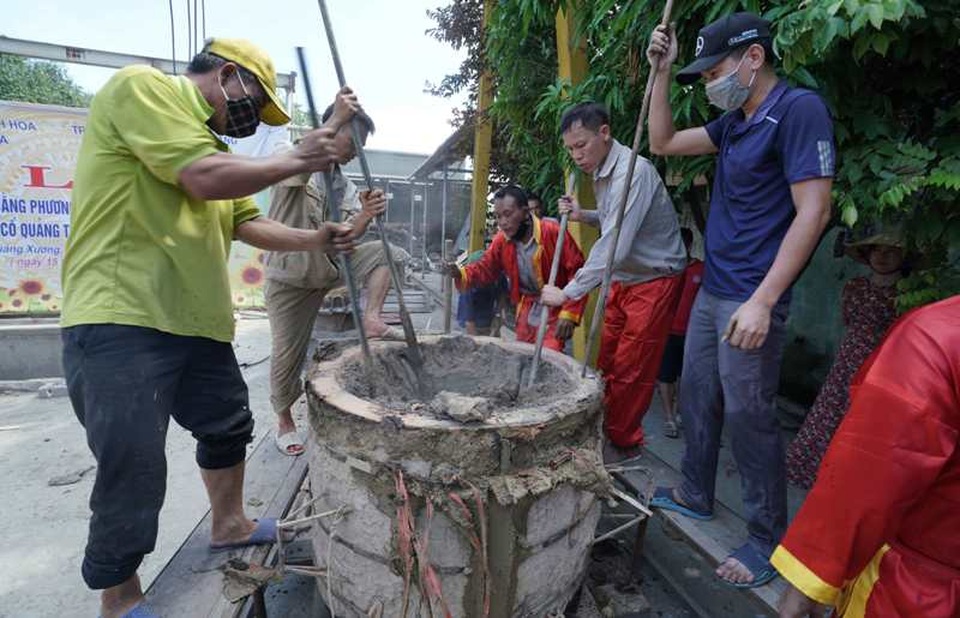 Thanh Hóa đúc trống đồng dâng Thành cổ Quảng Trị - 2 Thanh Hóa đúc trống đồng dâng Thành cổ Quảng Trị - 2