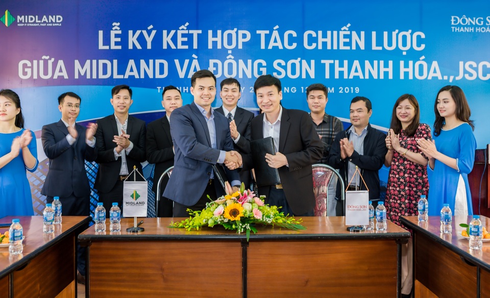 Lễ ký kết hợp tác chiến lược giữa Midland và Đông Sơn Thanh Hóa.,JSC - 1 Lễ ký kết hợp tác chiến lược giữa Midland và Đông Sơn Thanh Hóa.,JSC - 1