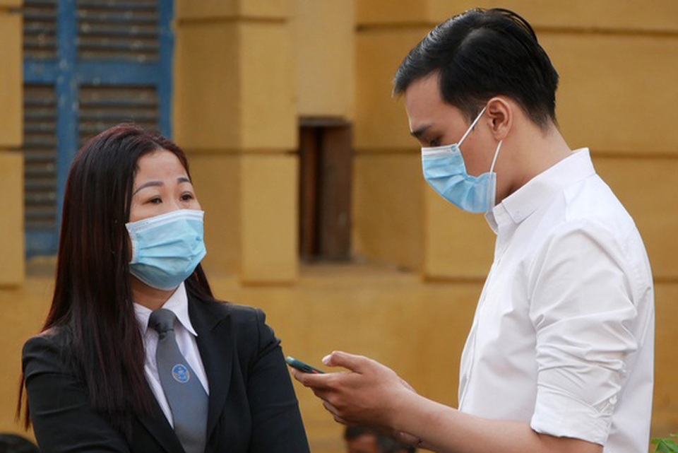 Nam tiếp viên hàng không làm lây lan Covid-19 lãnh án - 1 Nam tiếp viên hàng không làm lây lan Covid-19 lãnh án - 1