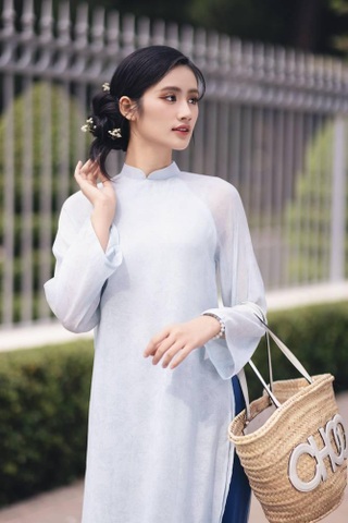 Hoa hậu Ý Nhi thay đổi tích cực, thăng hạng nhan sắc sau 2 năm đăng quang - 10