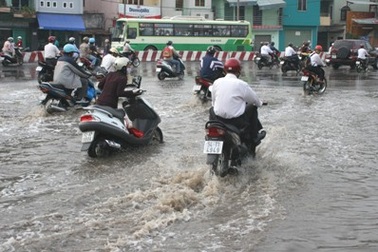 Cấp thoát nước “lao đao” vì đào đường 