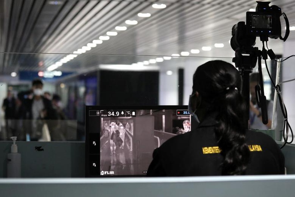 Trung Quốc “quay cuồng” vì virus Vũ Hán - 13 Trung Quốc “quay cuồng” vì virus Vũ Hán - 13
