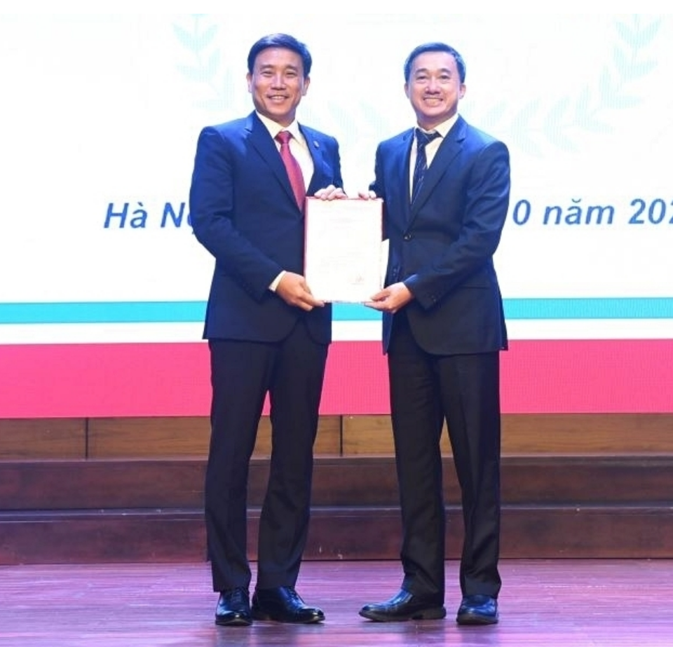 PGS.TS Đoàn Quốc Hưng được giao điều hành tạm thời trường ĐH Y Hà Nội - 2 PGS.TS Đoàn Quốc Hưng được giao điều hành tạm thời trường ĐH Y Hà Nội - 2