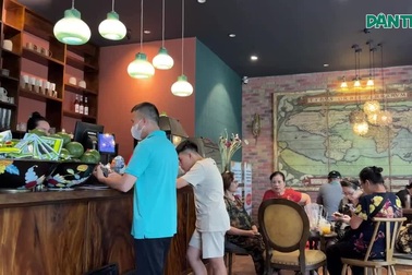 Mẹ nạn nhân bị "tổng tài" ra hiệu đánh: “Quá muộn để nói xin lỗi”