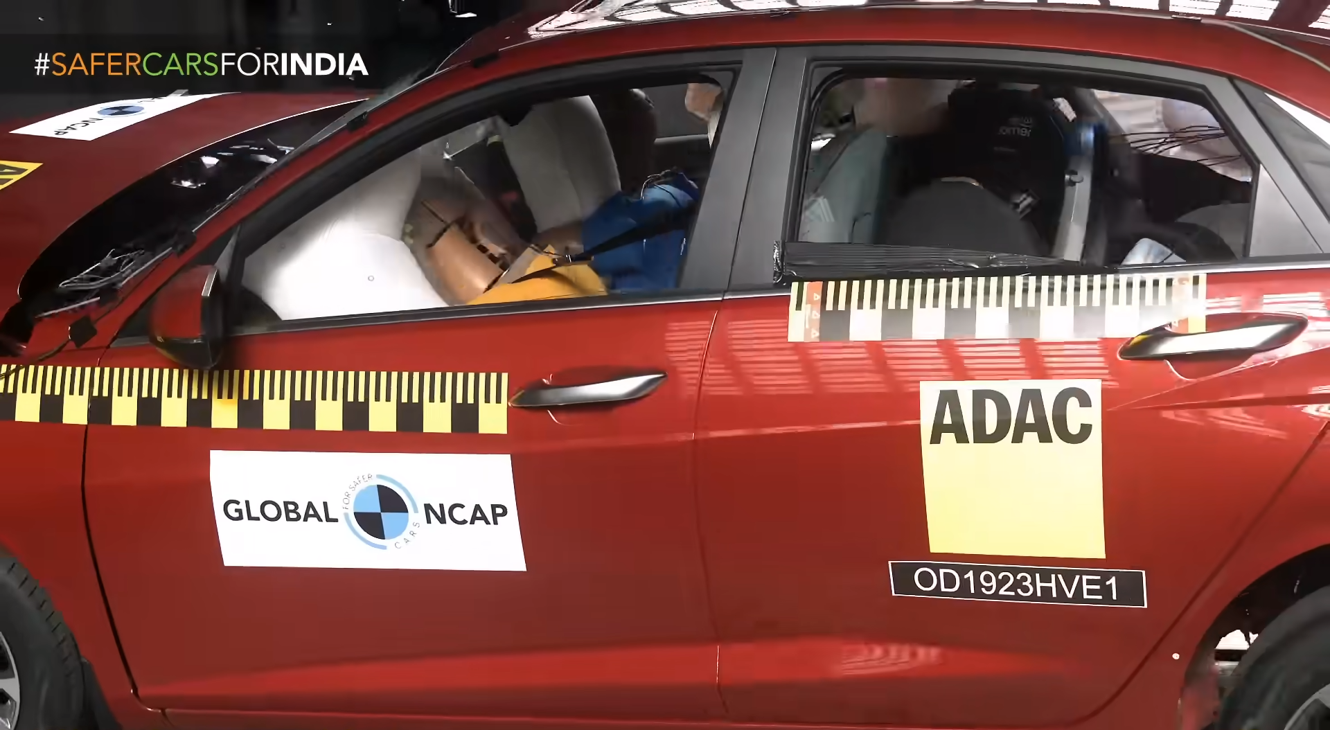 Tông nát Hyundai Accent 2024 để kiểm chứng độ an toàn trước những va chạm - 3