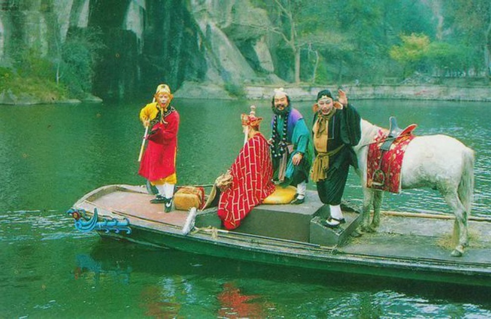 Khán giả kêu gọi diễn viên Tây Du Ký ngừng...đóng phim, an hưởng tuổi già - 4 Khán giả kêu gọi diễn viên Tây Du Ký ngừng...đóng phim, an hưởng tuổi già - 4