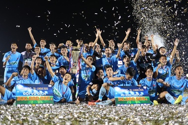 Đội vô địch SV-League 2020 nhận thêm niềm vui