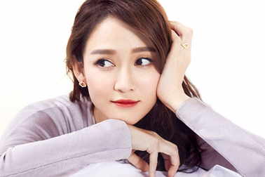 Nghi vấn "mỹ nhân không tuổi" Trần Kiều Ân mang thai ở tuổi 43