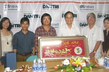 Lãnh đạo TPHCM thăm Văn phòng phía Nam báo Dân trí