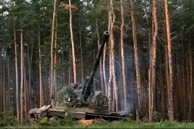 Đạn pháo "trăm phát trăm trúng" của Nga phá hủy sở chỉ huy Ukraine