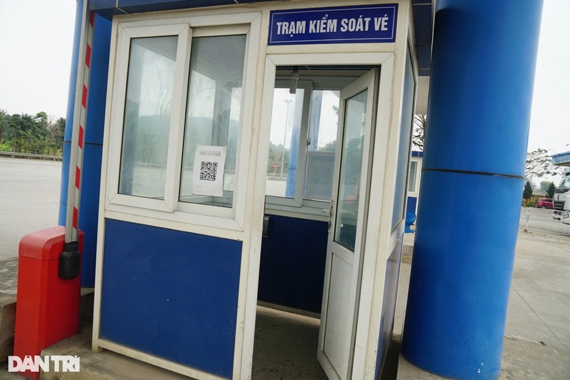 Bến xe vắng khách, cửa ngõ Thủ đô thông thoáng chiều ngày cuối năm 2021 - 18 Bến xe vắng khách, cửa ngõ Thủ đô thông thoáng chiều ngày cuối năm 2021 - 18