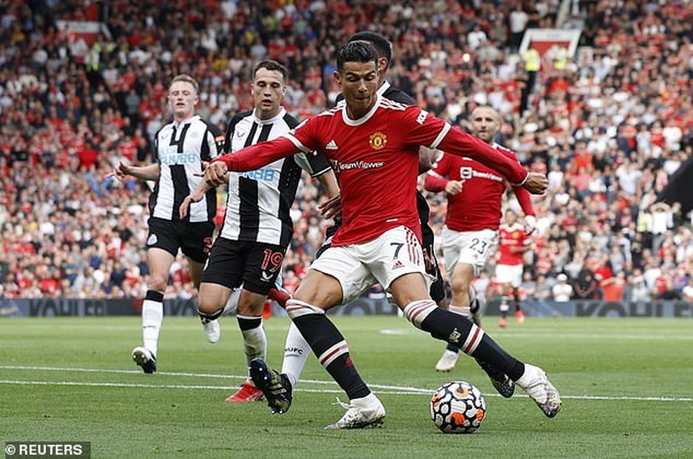 C.Ronaldo nói gì sau màn ra mắt như mơ ở Man Utd? - 2 C.Ronaldo nói gì sau màn ra mắt như mơ ở Man Utd? - 2