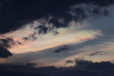 Mây ngũ sắc lại xuất hiện ở TPHCM