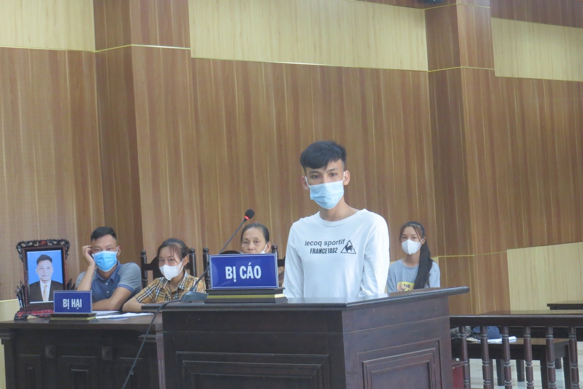 Đâm chết người khi đi đòi nợ cùng bạn - 1 Đâm chết người khi đi đòi nợ cùng bạn - 1